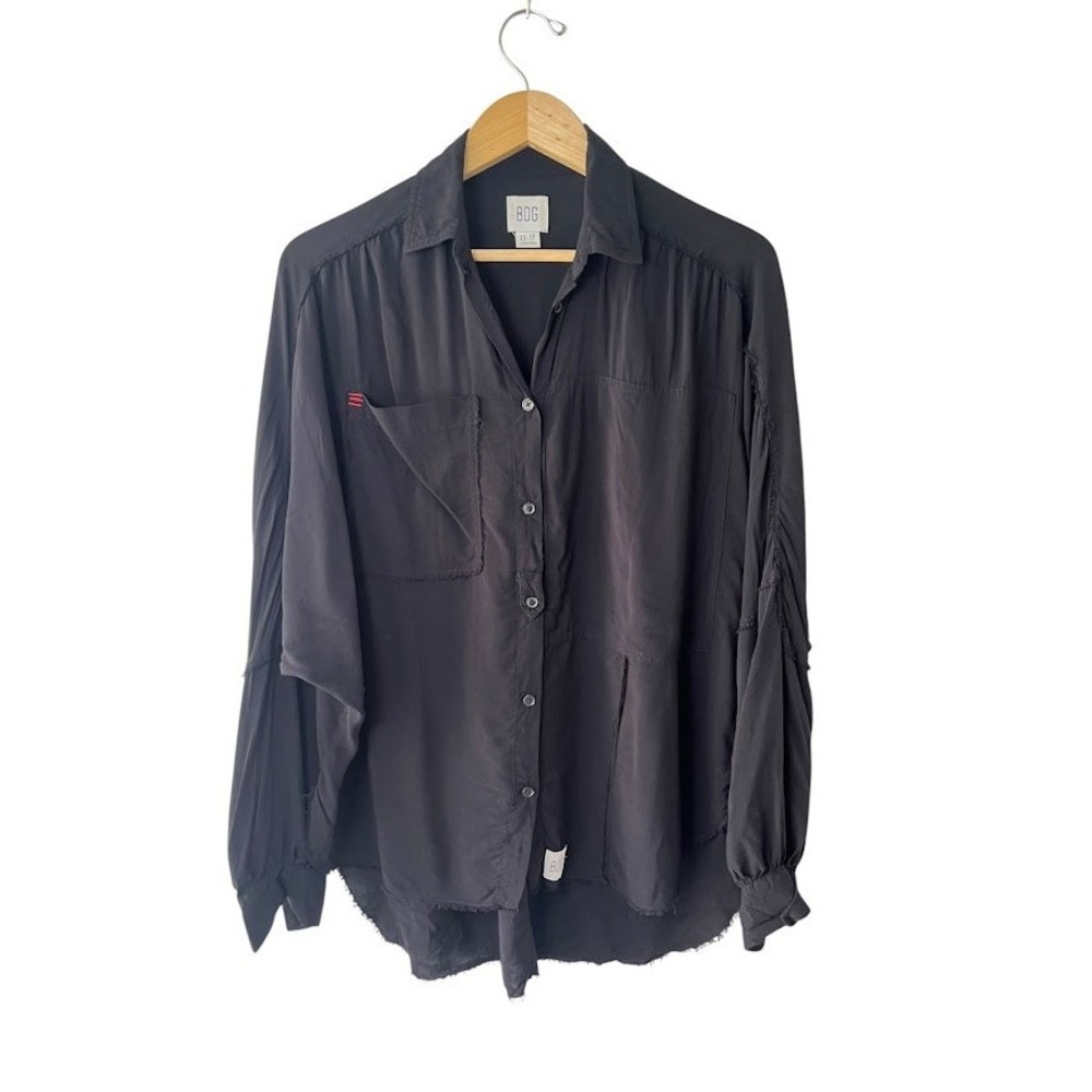 BDG Urban Outfitters Black Oversized Button Front Blouse XS Raw Hem 100% Viscose